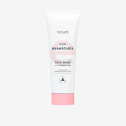 Oriflame Glow Essentials Face Wash with Vitamins E and B3 (125 ml)